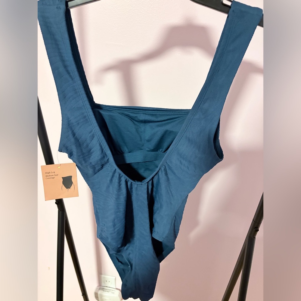 Women's Jacquard Square Neck High Leg Cheeky One Piece XS NWT 32A-32B - Picture 5 of 7